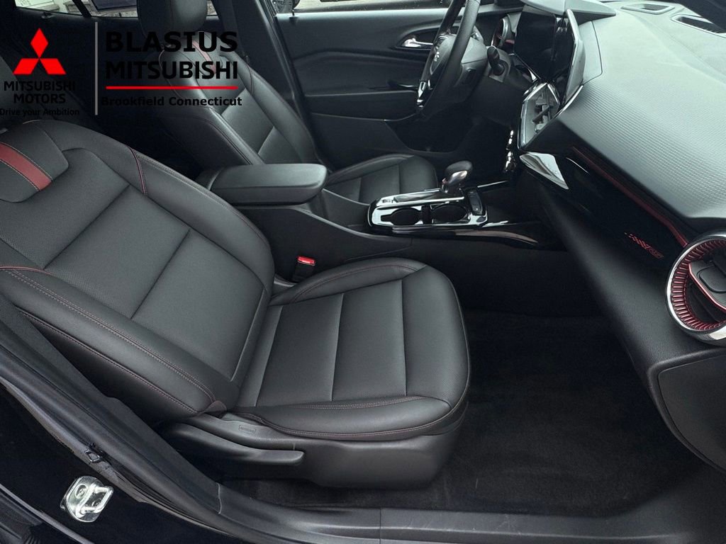 Used 2024 Chevrolet Trax RS image 36