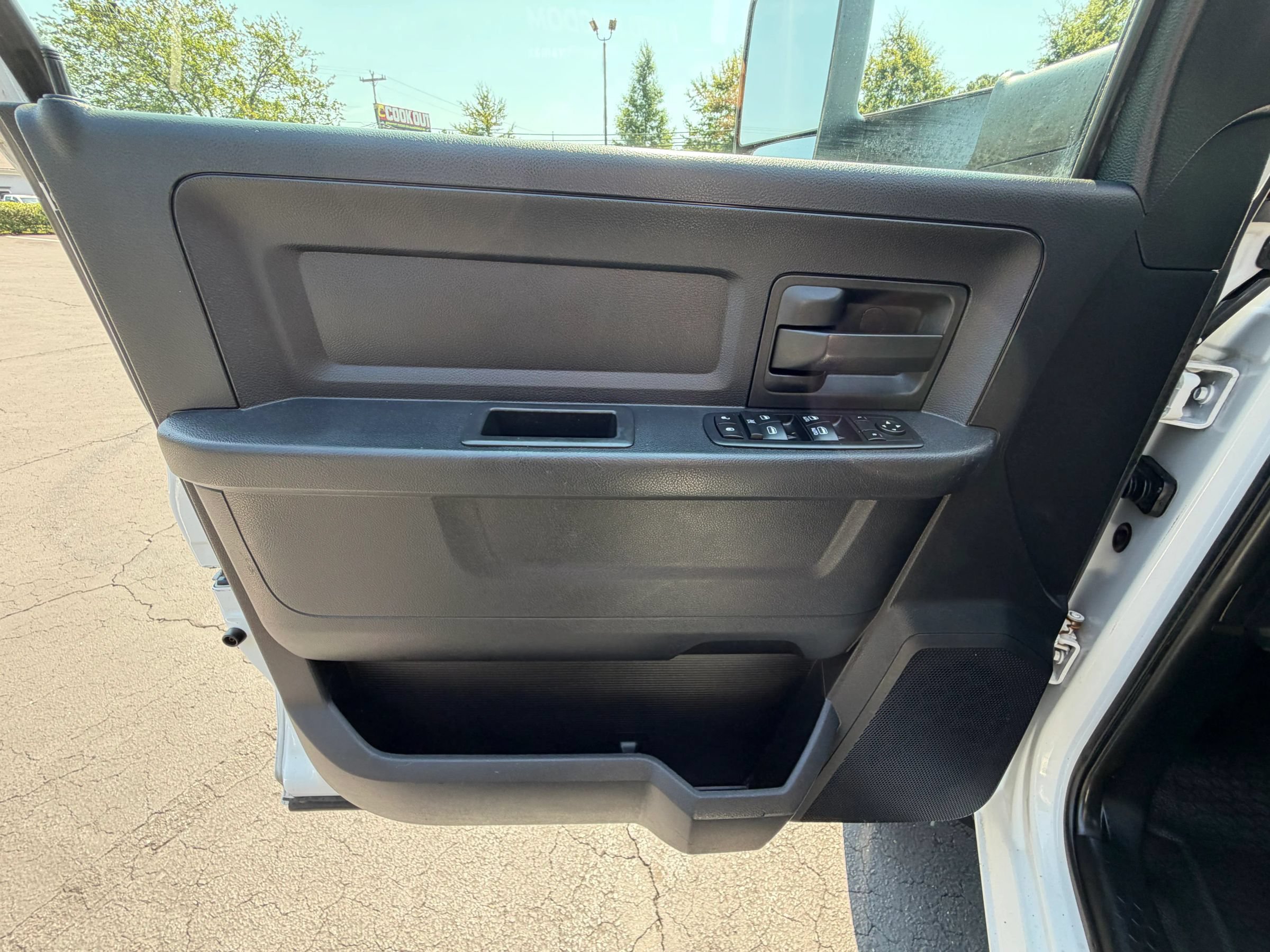 Used 2014 RAM 5500 Tradesman w/ Ambulance Prep Group AWD/4WD image 17