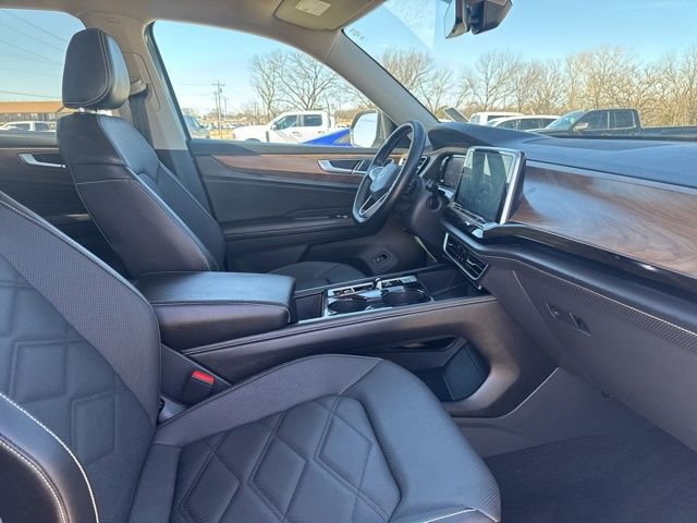 Used 2024 Volkswagen Atlas SE image 15