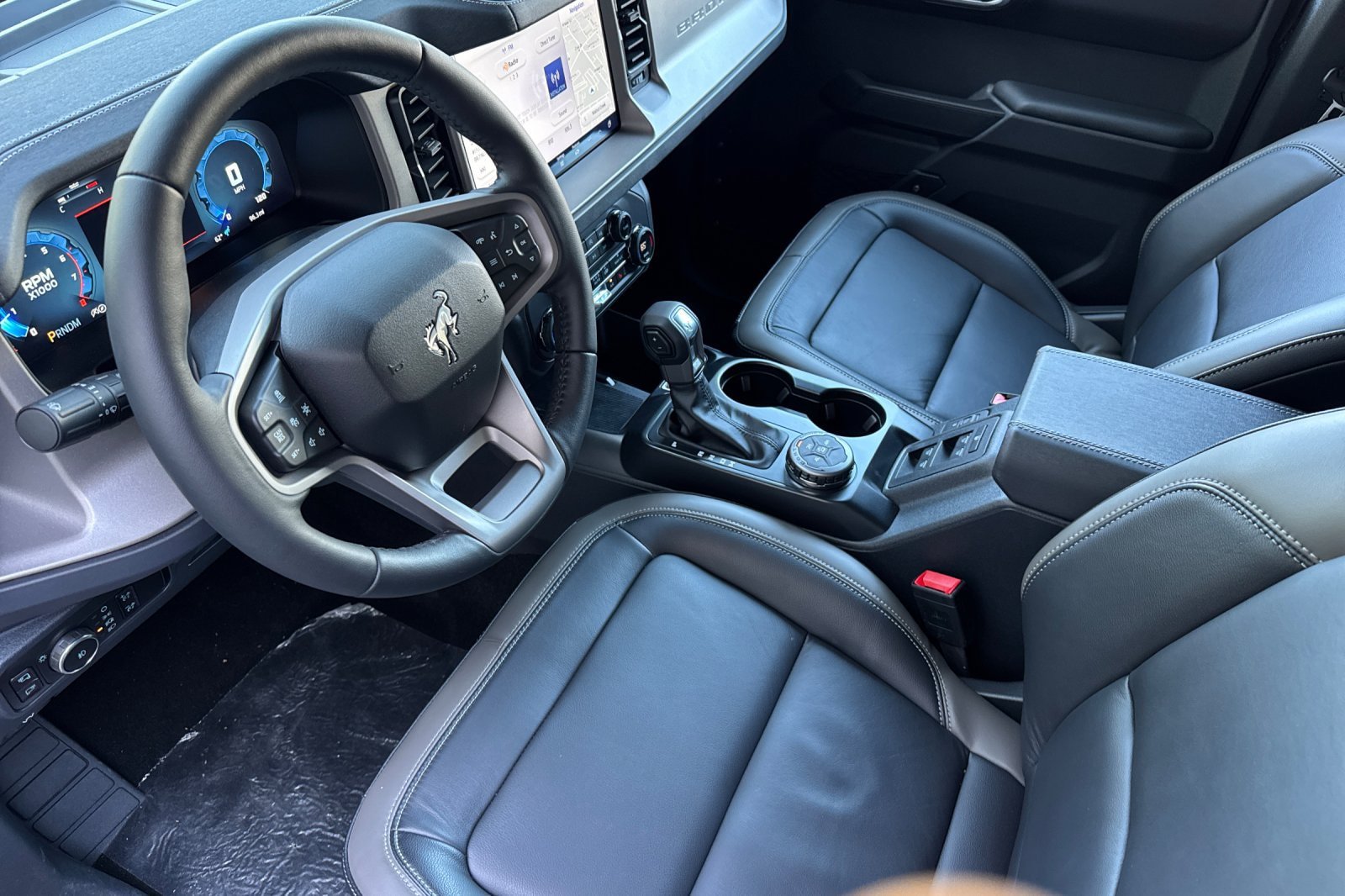 New 2025 Ford Bronco Outer Banks AWD/4WD image 7
