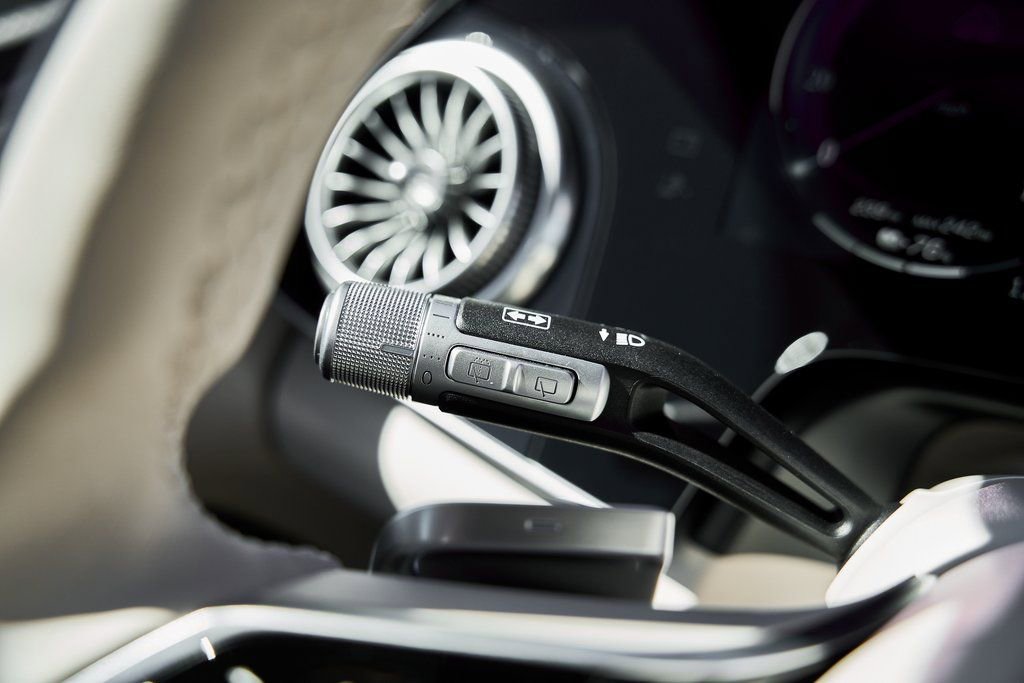 Used 2025 Mercedes-Benz Maybach EQS 680 4MATIC image 71