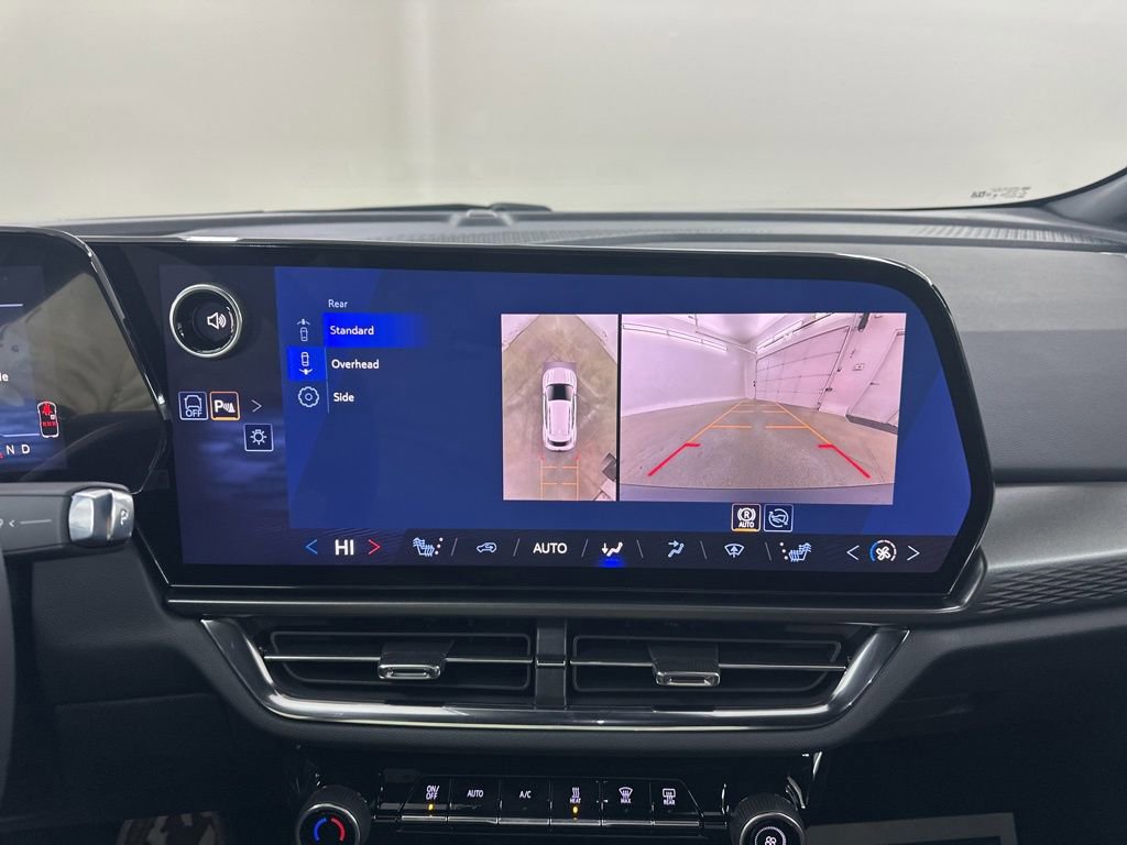 New 2026 Chevrolet Equinox EV LT image 37