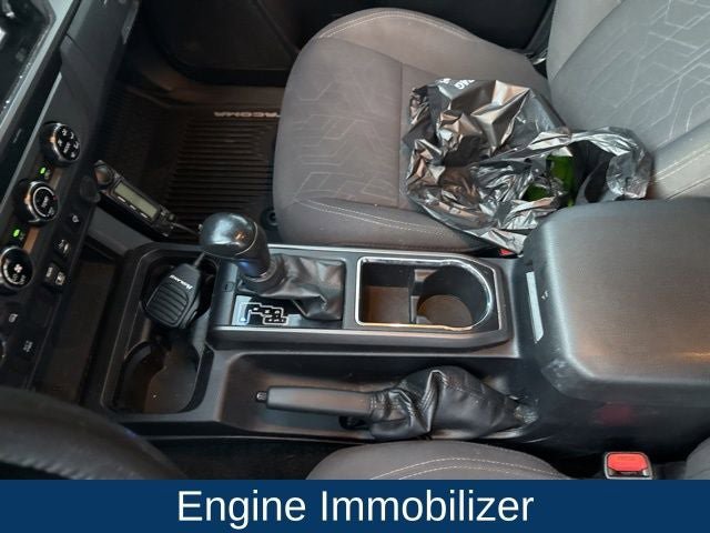 Used 2018 Toyota Tacoma TRD Sport image 15