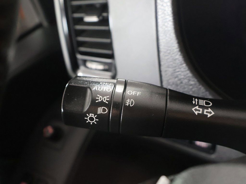 Used 2024 Nissan Frontier PRO-4X w/ Off-Road Protection Package image 34