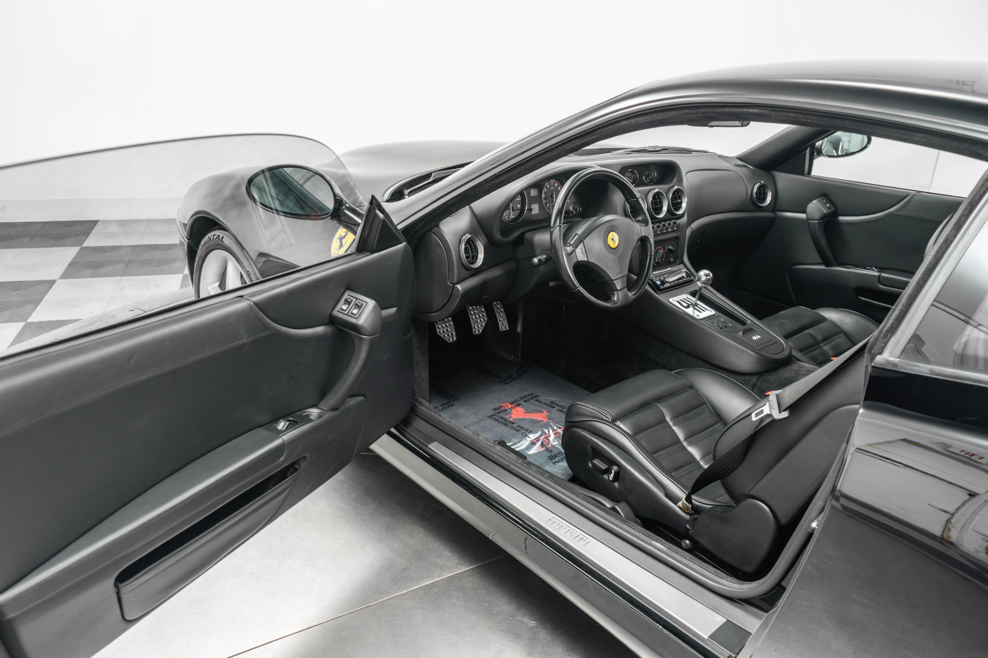 Used 1998 Ferrari 550 Maranello Coupe RWD image 21