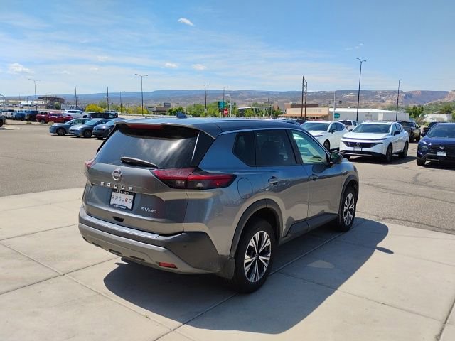 Used 2022 Nissan Rogue SV AWD/4WD image 5