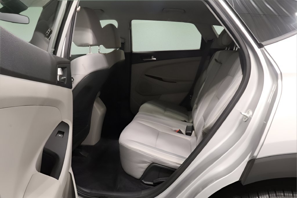 Used 2021 Hyundai Tucson SE FWD image 11