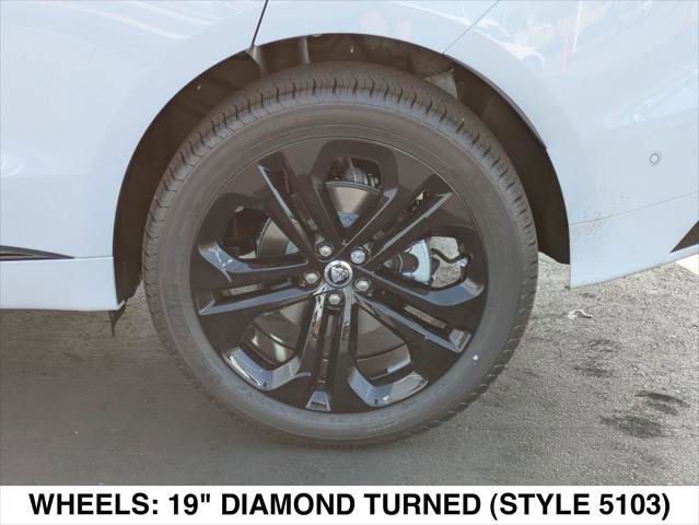 New 2026 Jaguar F-PACE R-Dynamic S image 6