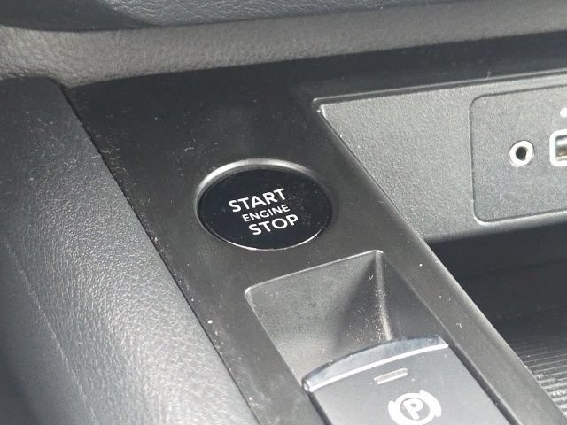 Used 2025 Nissan Kicks S FWD image 39