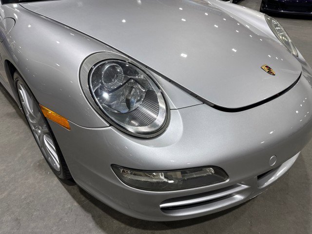 Used 2005 Porsche 911 Carrera image 24