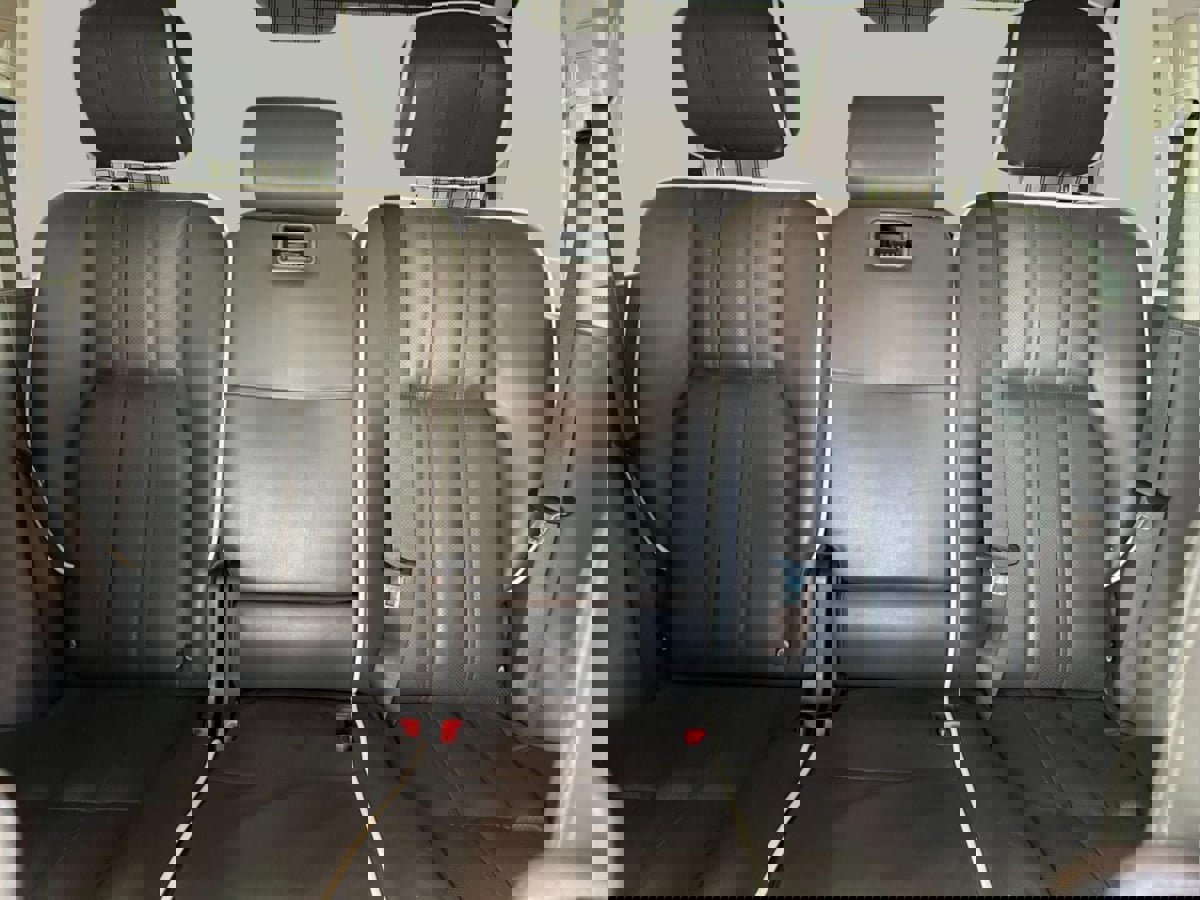 Used 2010 Land Rover Range Rover Supercharged image 40