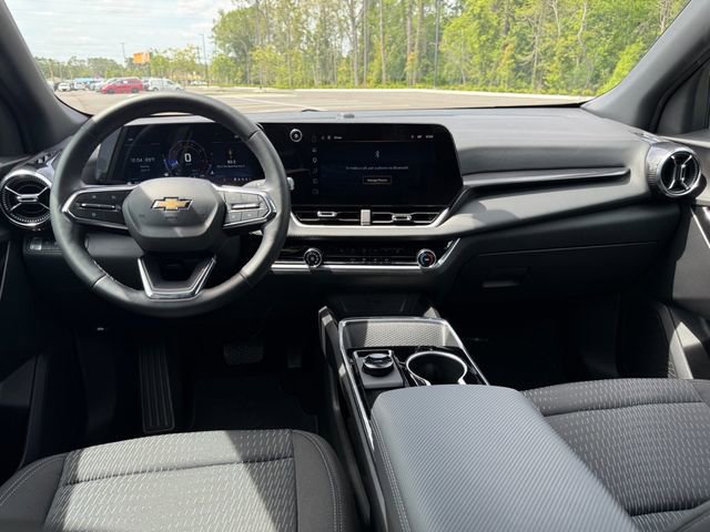 Used 2026 Chevrolet Equinox LT image 9