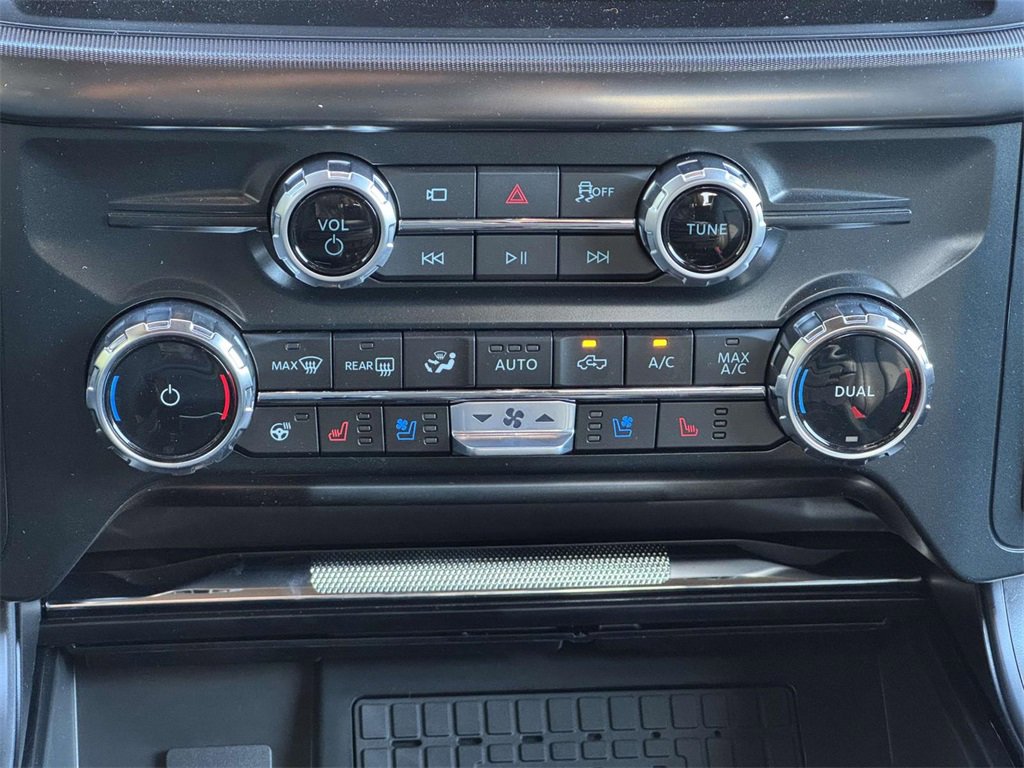 New 2025 Ford F150 Lariat w/ Equipment Group 502A High image 5