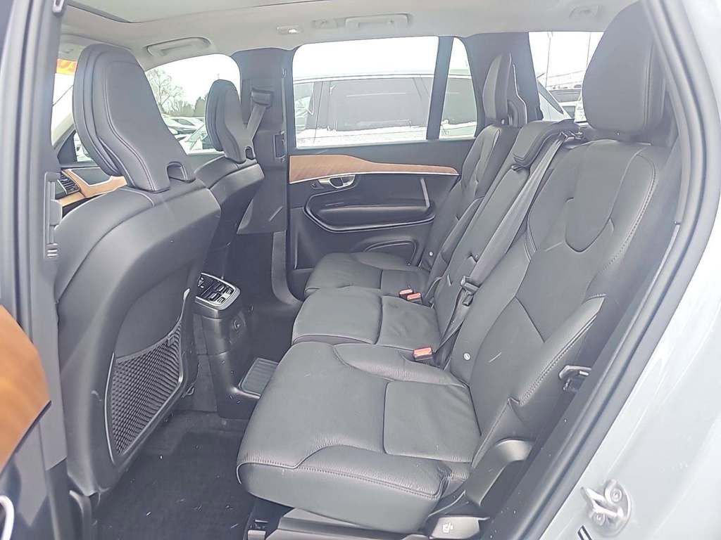 Used 2025 Volvo XC90 T8 Plus w/ Protection Package Premier image 21