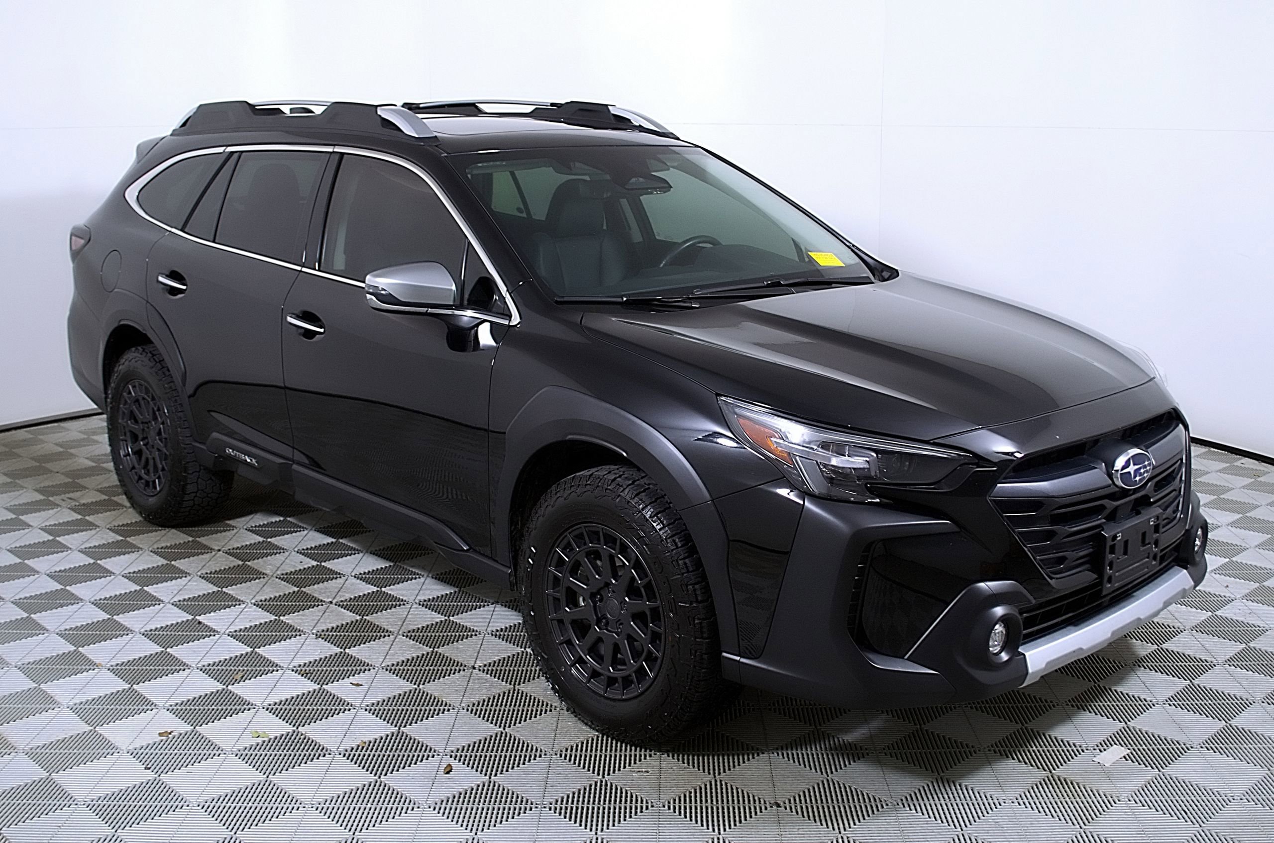 Used 2025 Subaru Outback Touring XT image 6