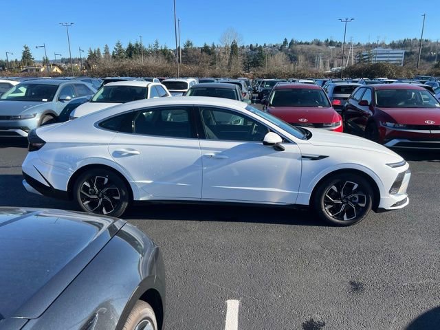 New 2025 Hyundai Sonata SEL image 4