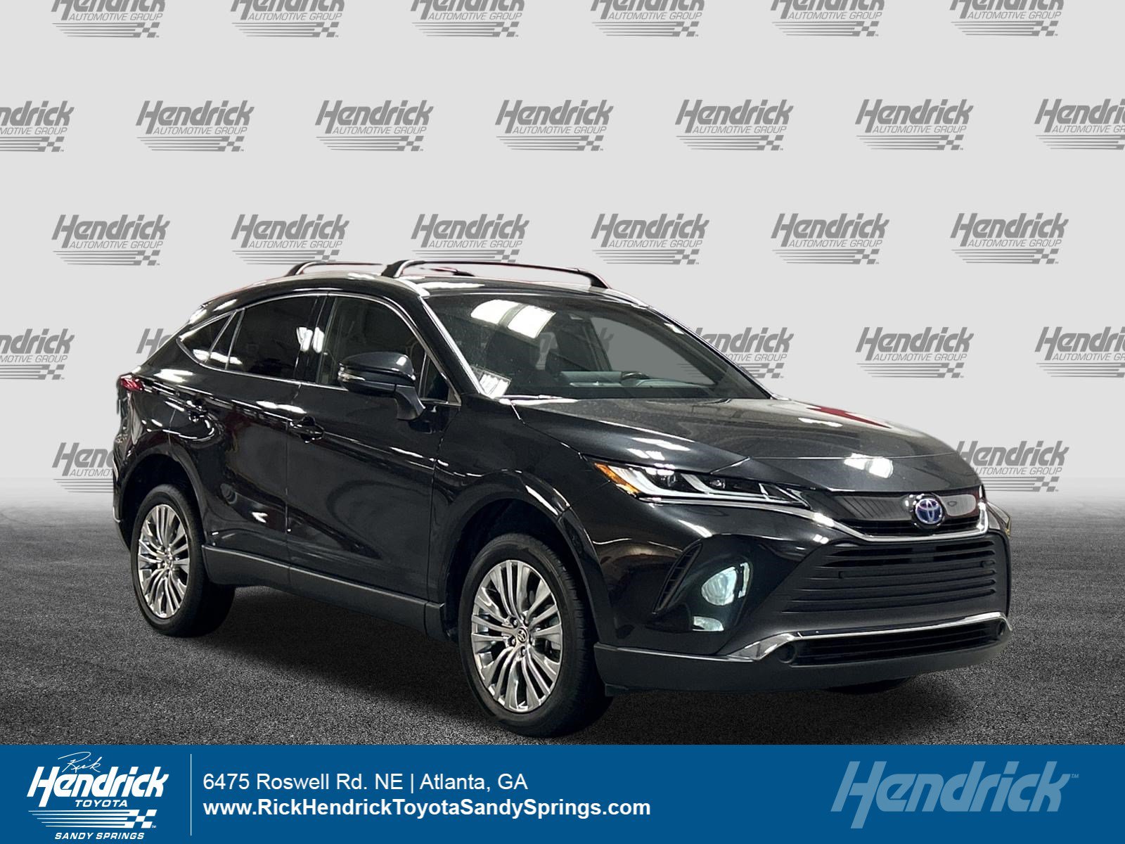 Certified 2022 Toyota Venza XLE AWD/4WD image 1