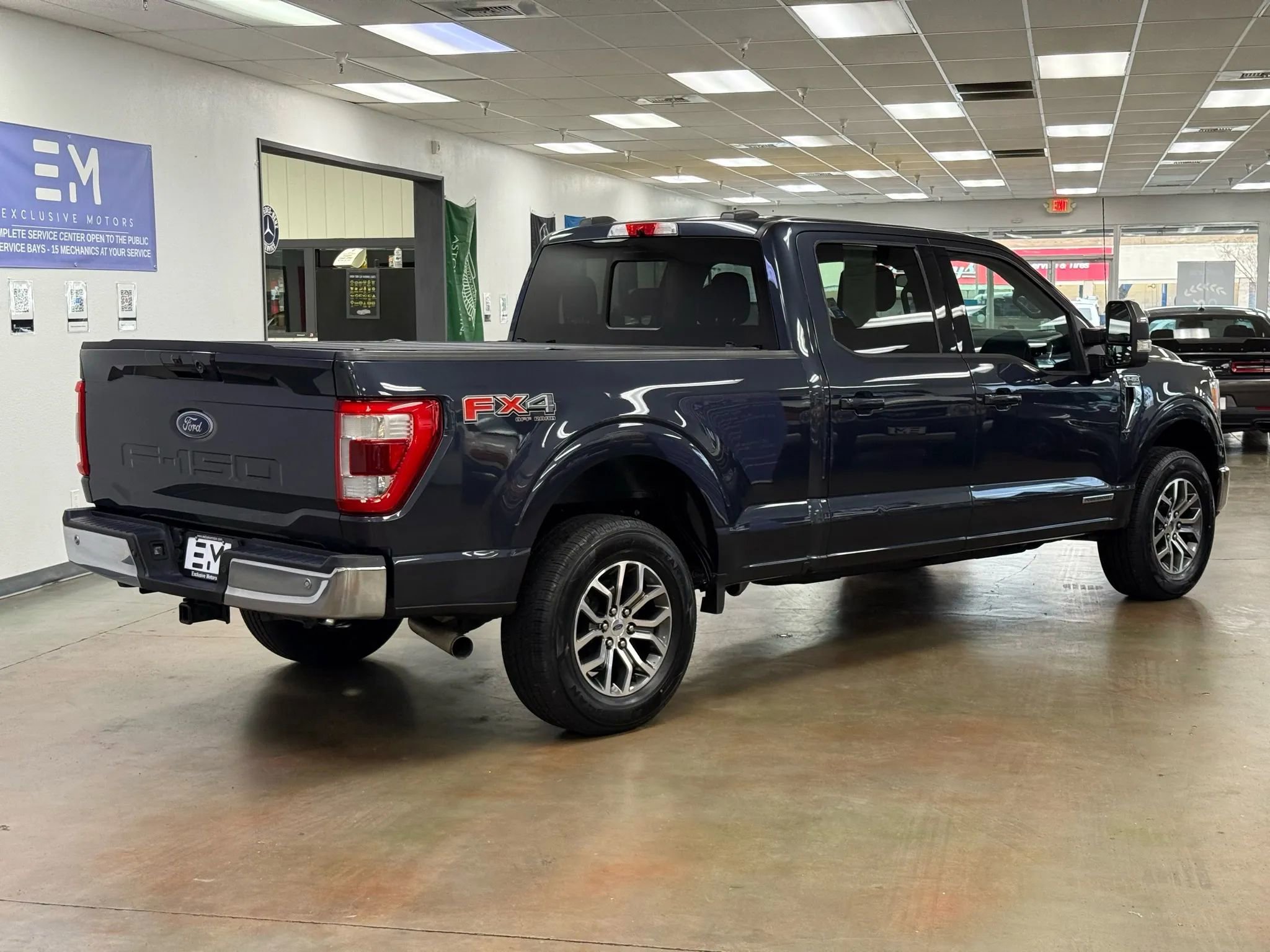 Used 2021 Ford F150 Lariat w/ Trailer Tow Package image 4