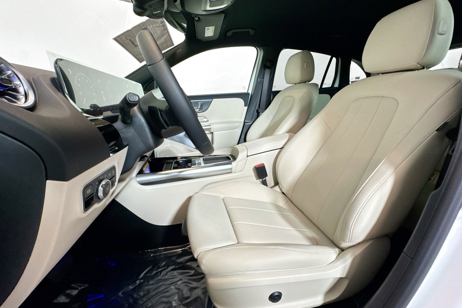 New 2025 Mercedes-Benz GLA 250 image 18