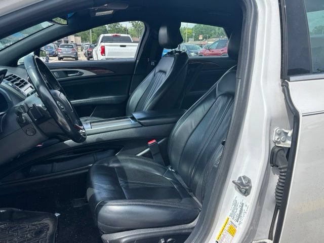 Used 2017 Lincoln MKZ Reserve FWD image 13