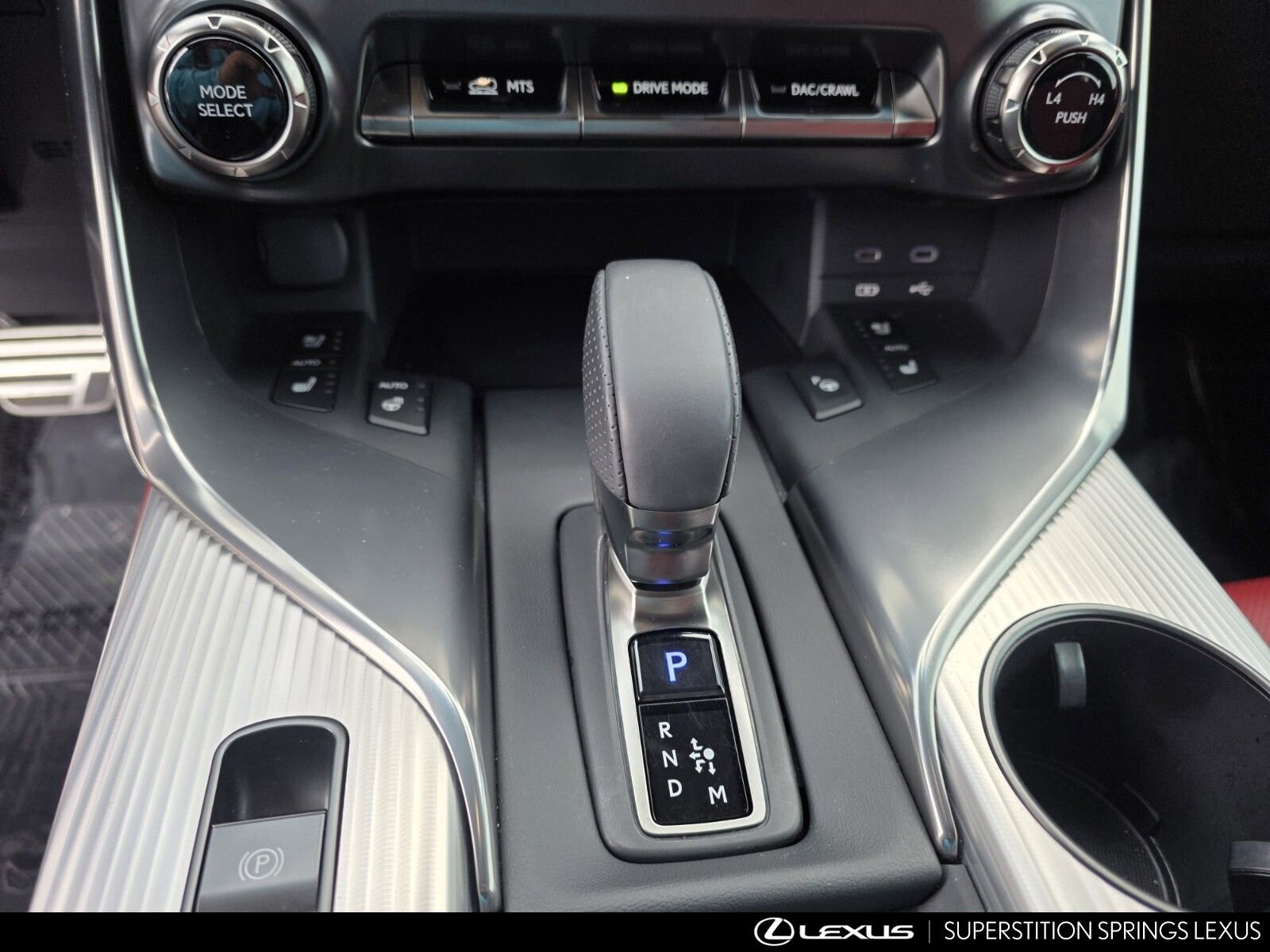 Certified 2025 Lexus LX 700h F Sport w/ Accessory Package (Z1) image 20