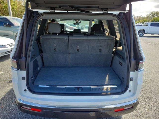 Used 2022 Jeep Grand Wagoneer Series III w/ Flexible Seating Group image 19