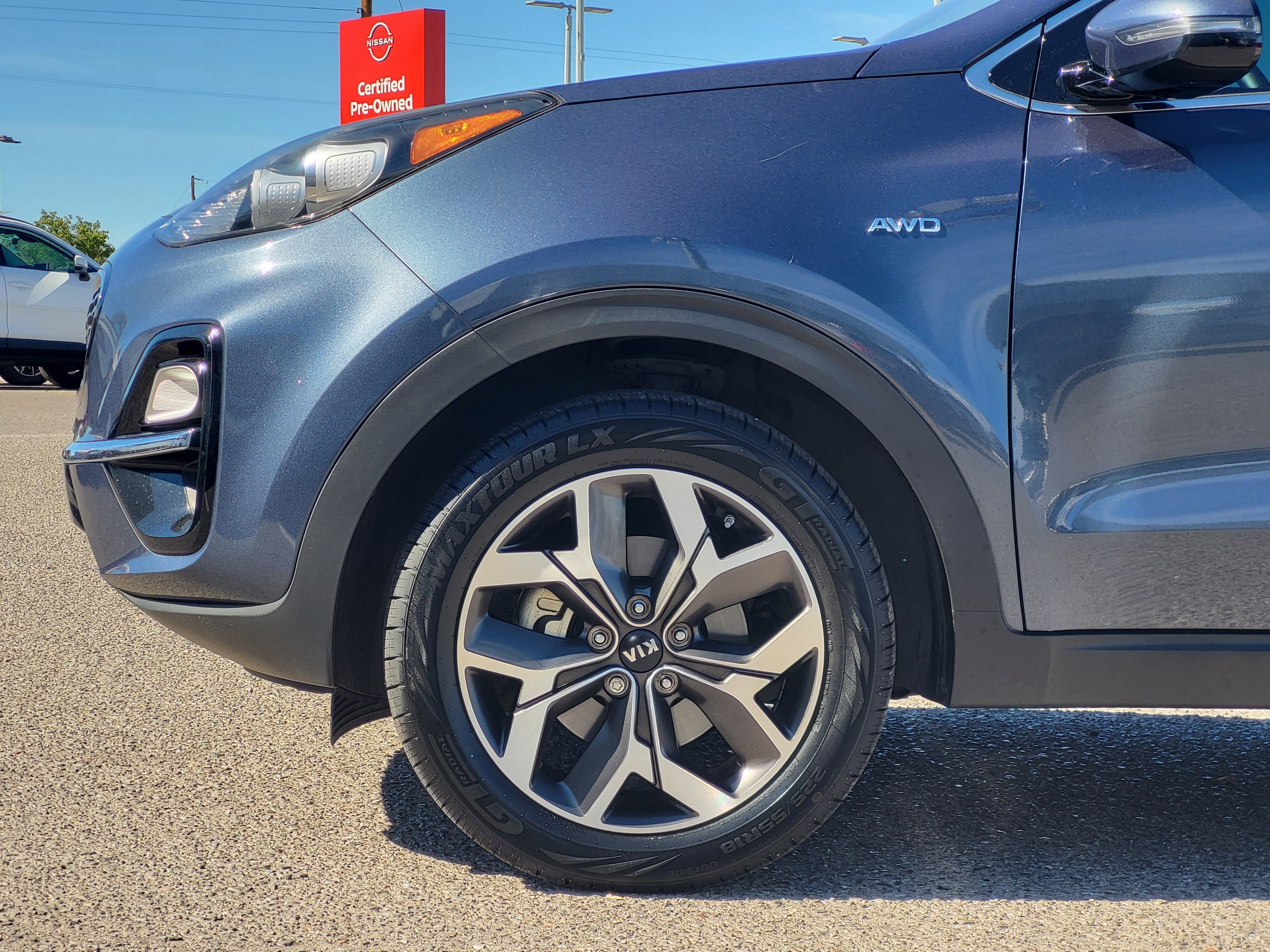 Used 2022 Kia Sportage EX AWD/4WD image 8