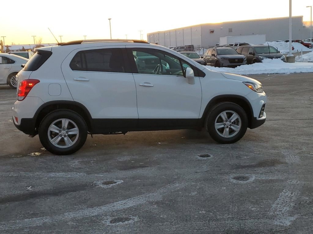 Used 2019 Chevrolet Trax LT w/ LT Convenience Package image 10