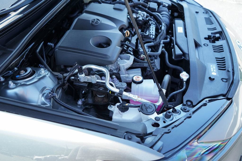 Used 2025 Toyota Camry SE w/ Convenience Package FWD image 35