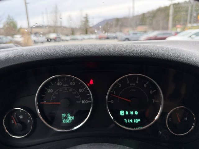 Used 2018 Jeep Wrangler Unlimited Rubicon w/ Connectivity Group image 27