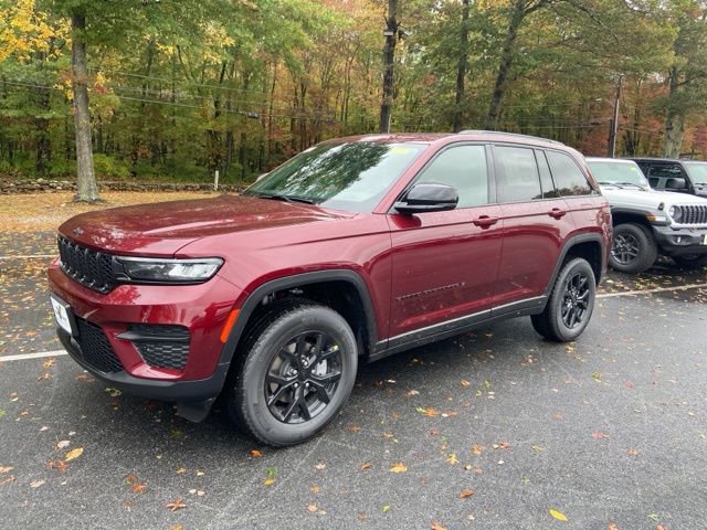 New 2025 Jeep Grand Cherokee Altitude image 2