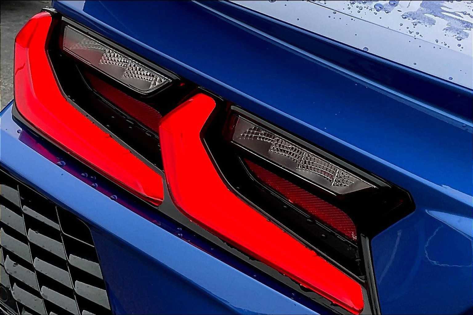 Used 2021 Chevrolet Corvette 2LT w/ Battery Protection Package image 27