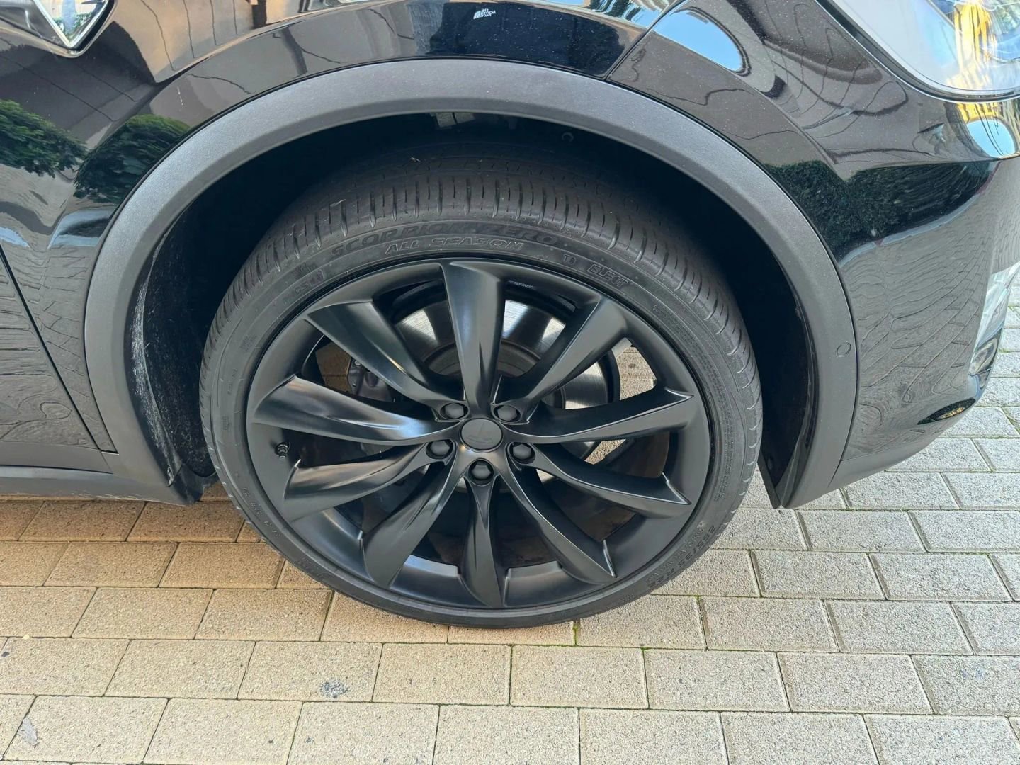 Used 2021 Tesla Model X Long Range image 40