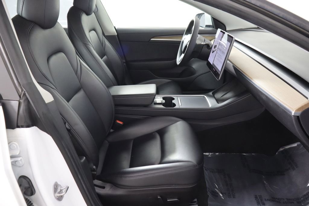 Used 2021 Tesla Model 3 Standard Range Plus RWD image 16