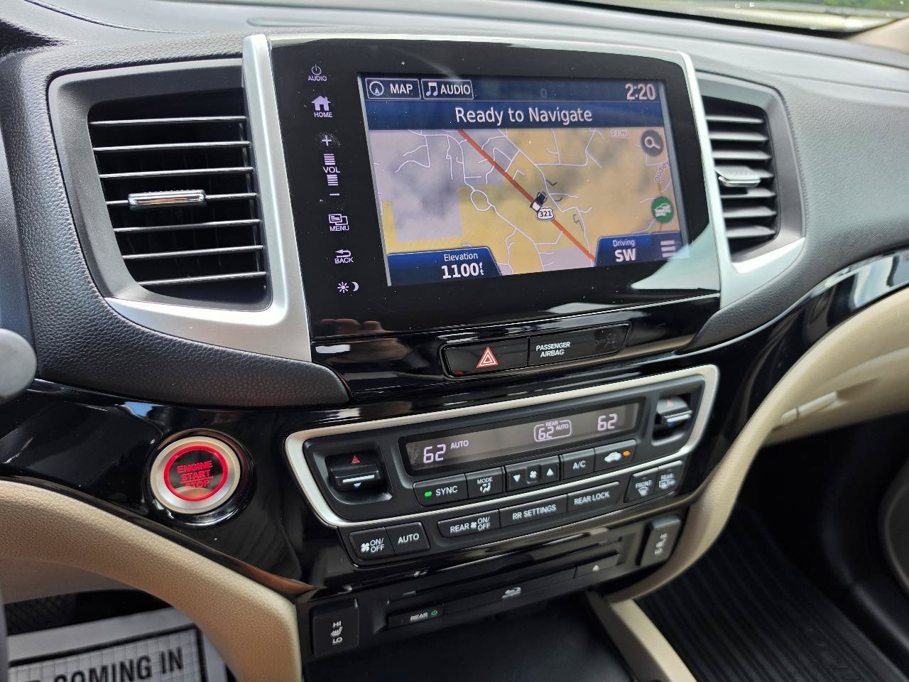 Used 2017 Honda Pilot Touring image 13