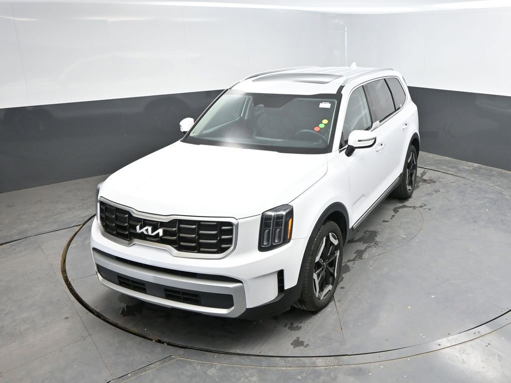 Used 2025 Kia Telluride S AWD/4WD image 24
