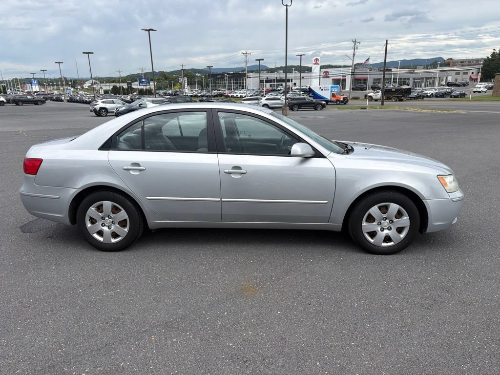 Used 2010 Hyundai Sonata GLS FWD image 6