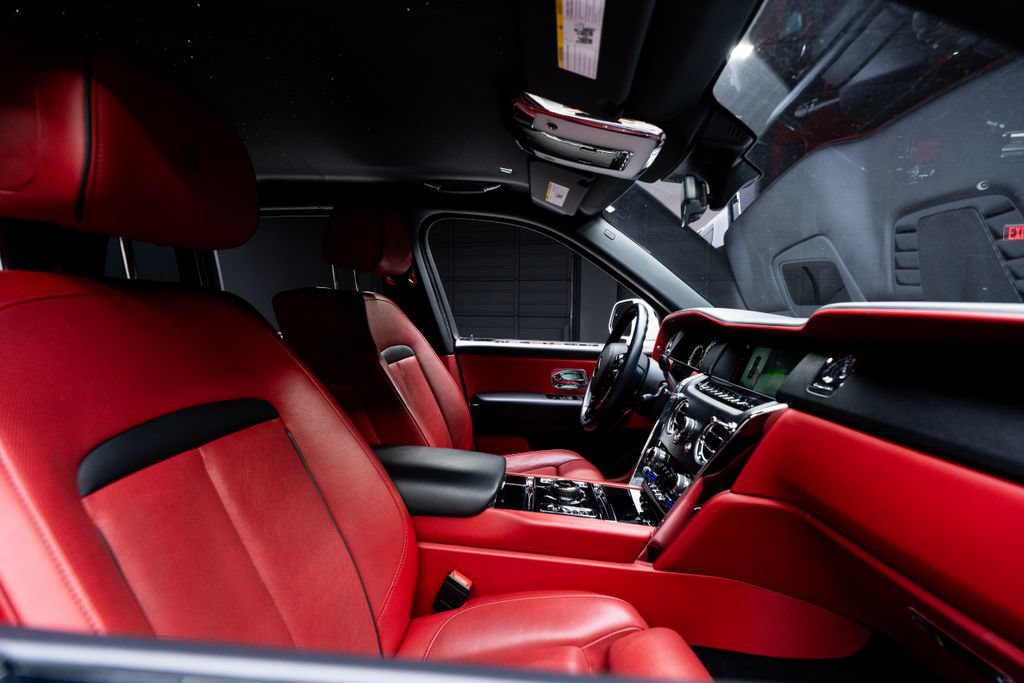 Used 2022 Rolls-Royce Cullinan AWD/4WD image 43