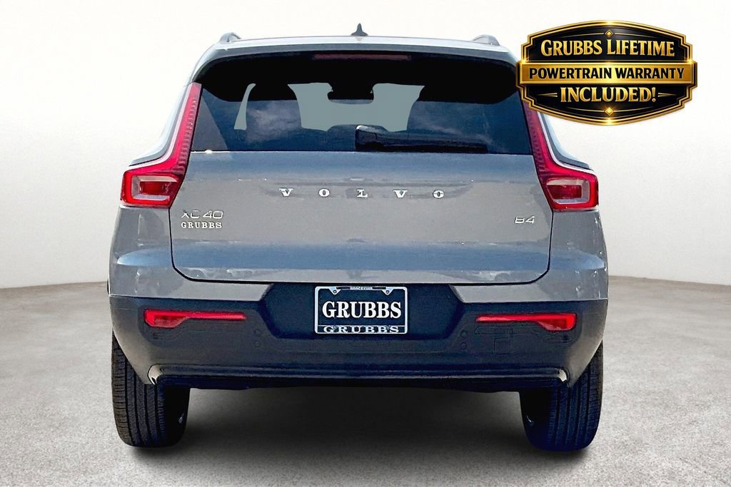 New 2026 Volvo XC40 B4 Plus w/ Protection Package Premier FWD image 7