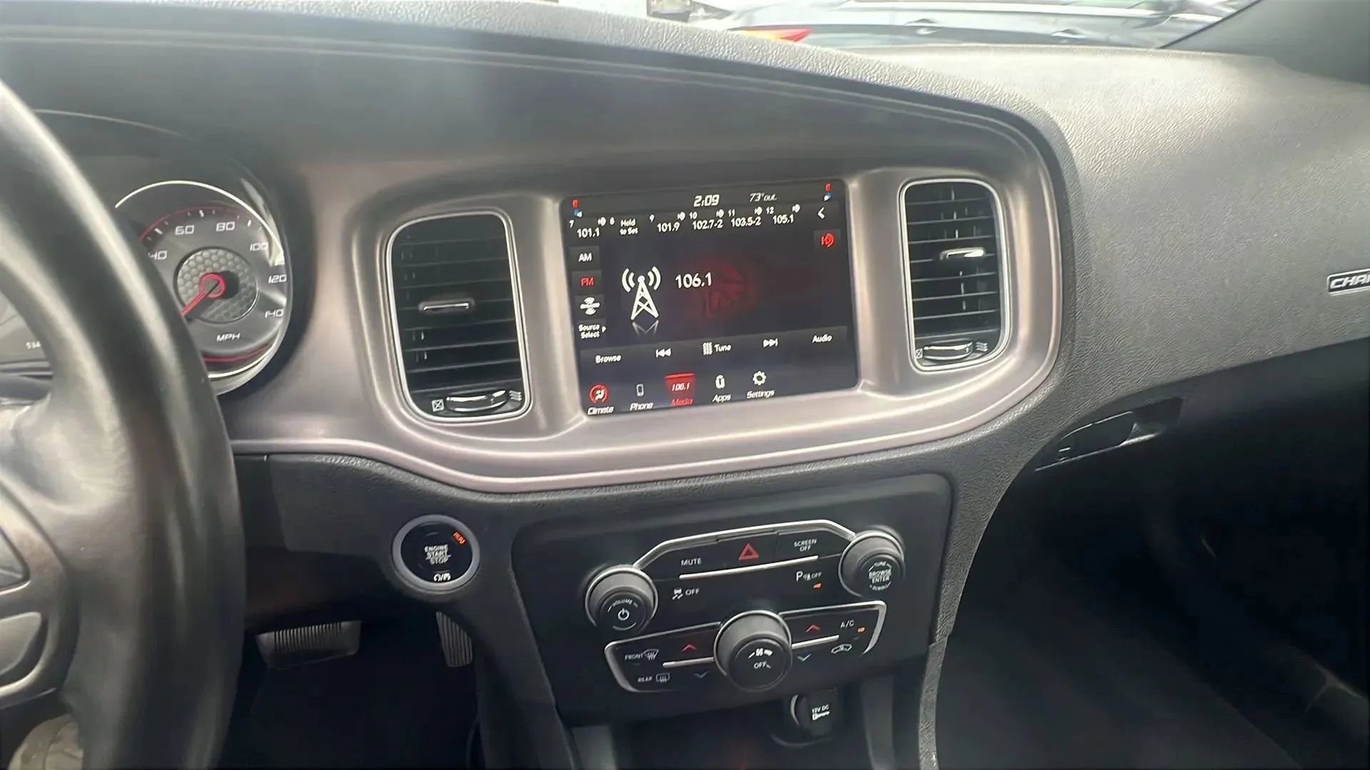 Used 2023 Dodge Charger SXT RWD image 16