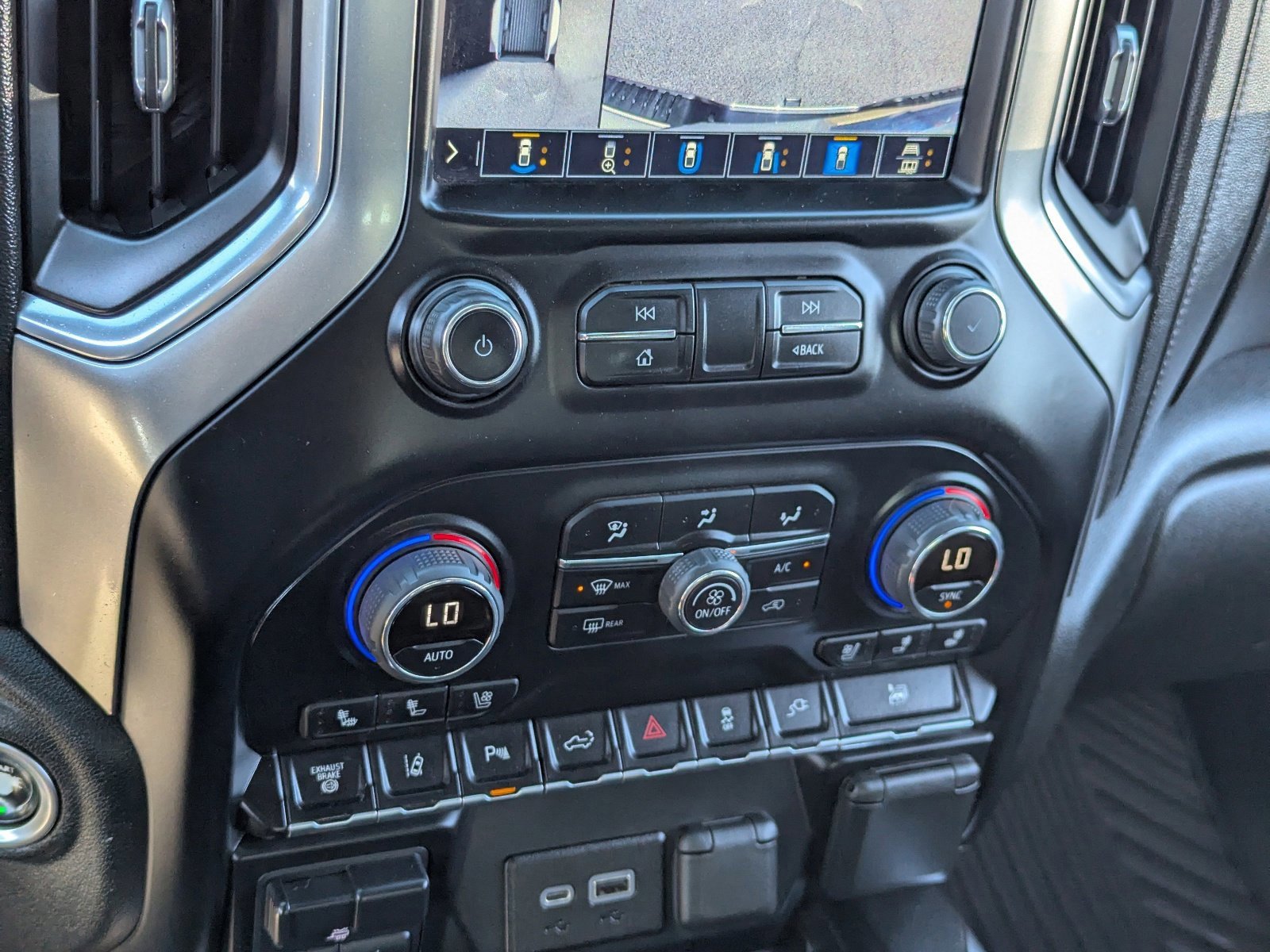 Used 2022 Chevrolet Silverado 3500 LTZ w/ LTZ Plus Package image 29