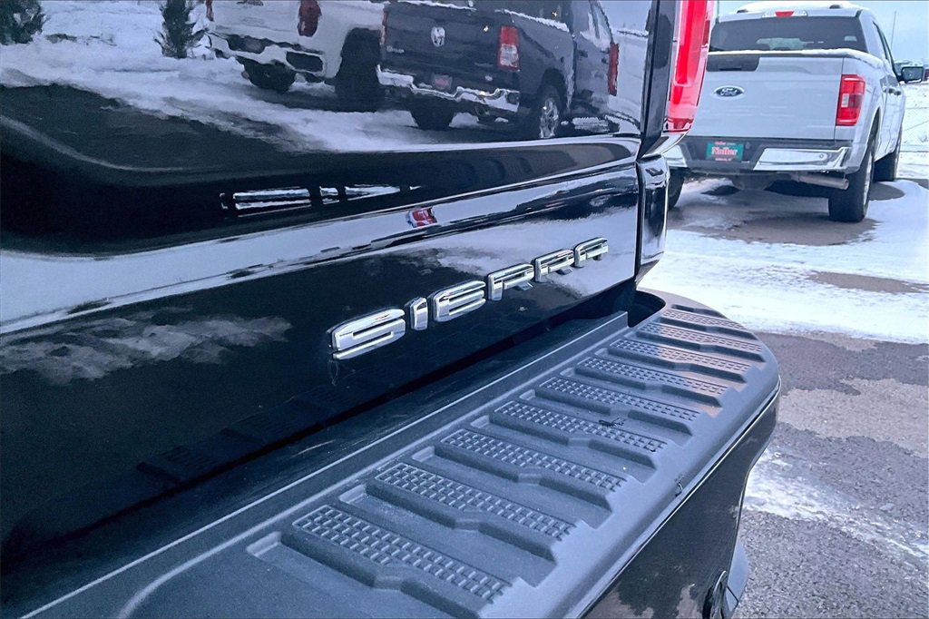 Used 2021 GMC Sierra 3500 Denali w/ Denali Ultimate Package image 8