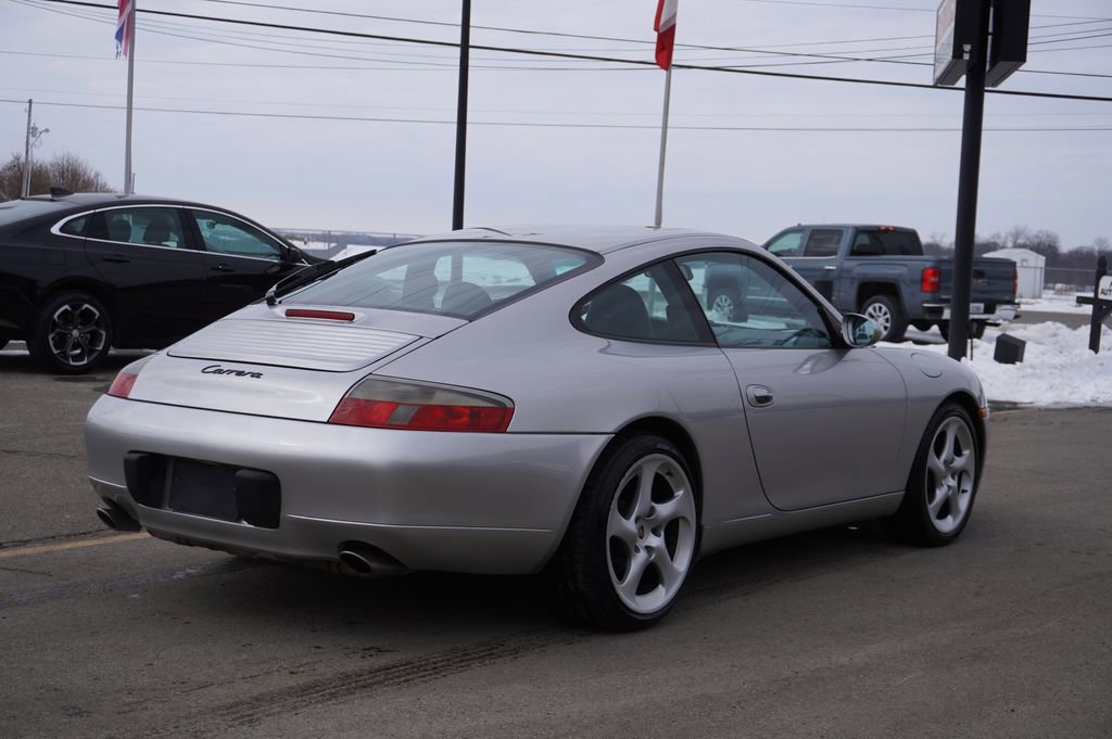 Used 2001 Porsche 911 Carrera RWD image 7