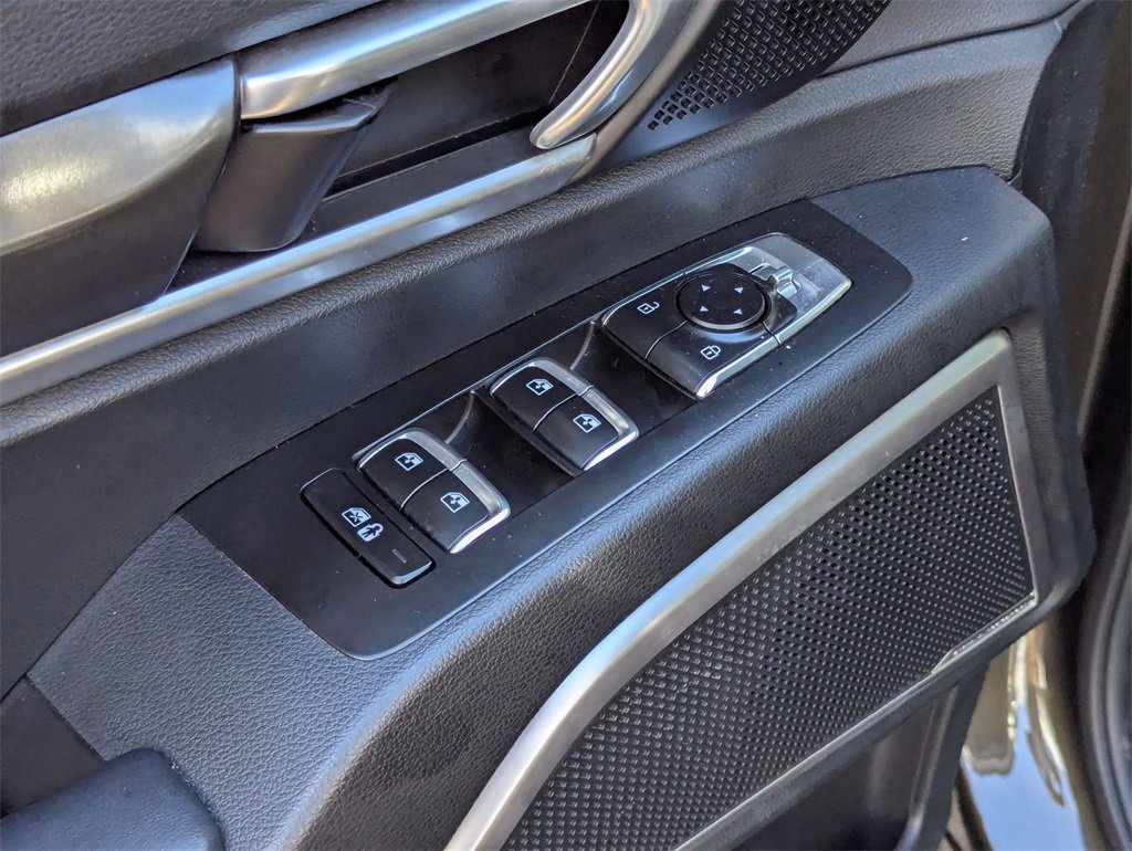 Used 2025 Kia Telluride S image 13