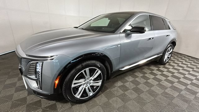 Used 2024 Cadillac Lyriq Tech RWD image 6