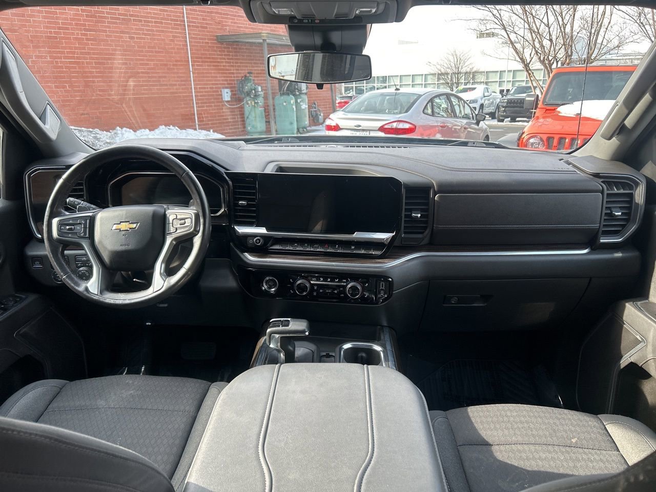 Used 2023 Chevrolet Silverado 1500 LT image 29