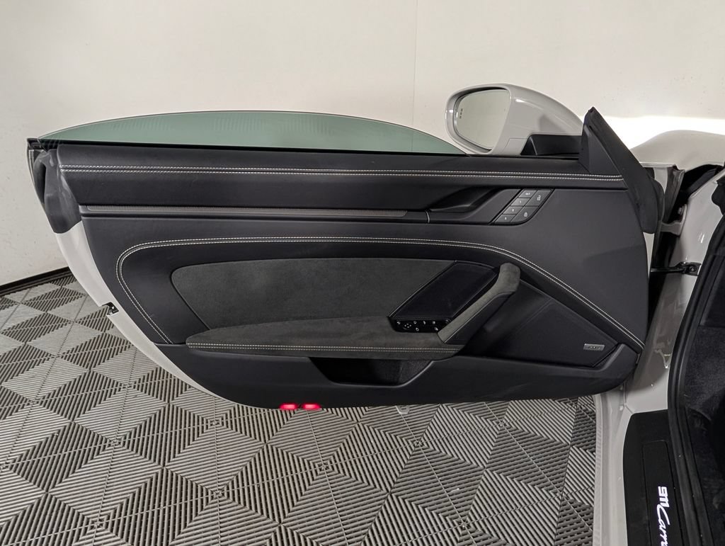 Certified 2022 Porsche 911 Carrera 4 GTS AWD/4WD image 25