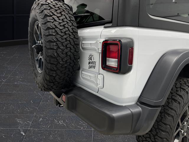 Used 2024 Jeep Wrangler Unlimited image 29
