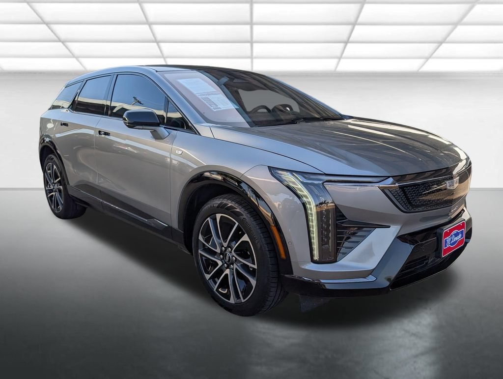 Used 2025 Cadillac Optiq Sport 1 AWD/4WD image 1
