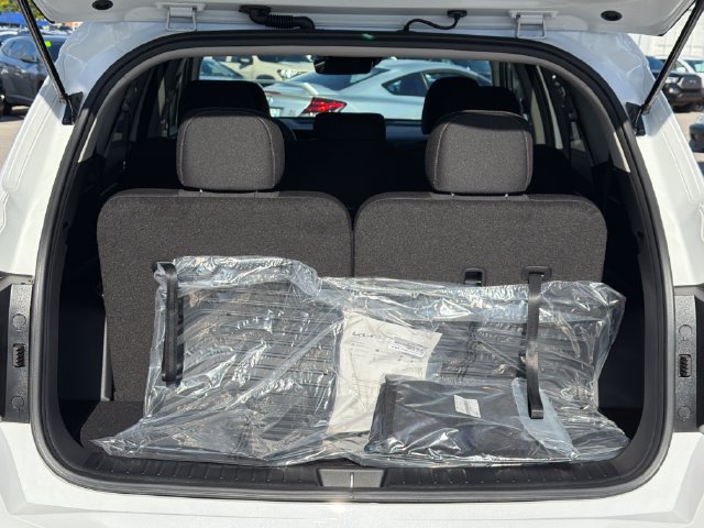 New 2026 Kia Sorento LX FWD image 24